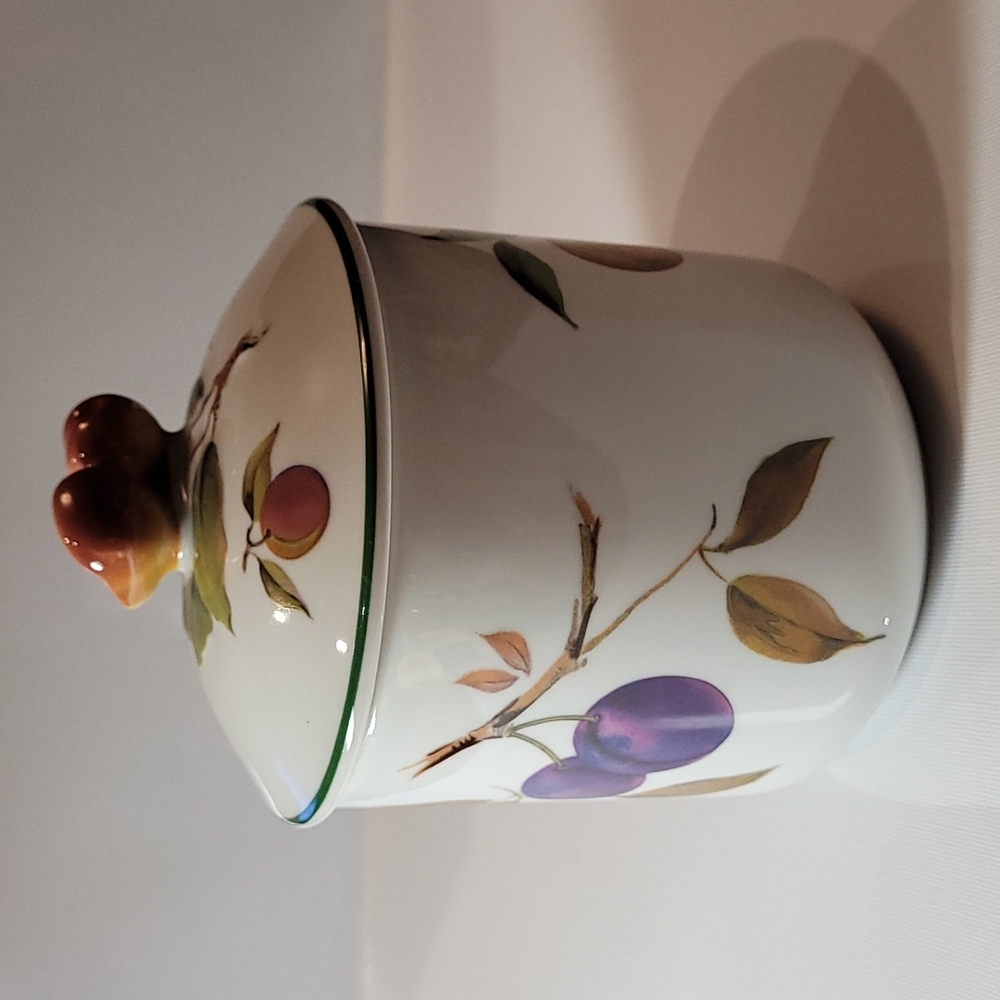 (#2)Royal worcester evesham  Canister small size 7"-5"